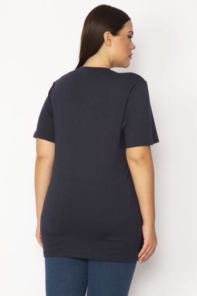 Şans Granatowa, podstawowa bluzka damska plus size z okrągłym dekoltem 65n29140