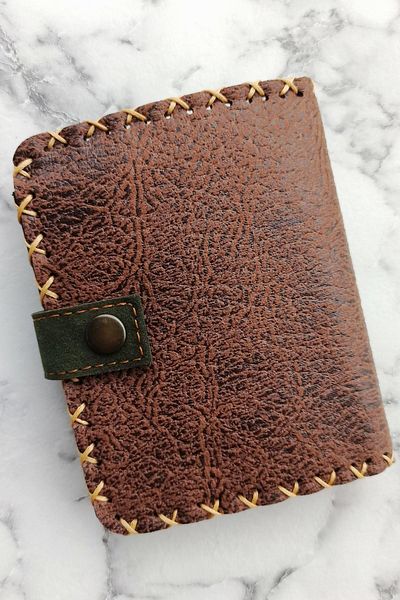 Fildişi Aksesuar Handmade Women's Wallet Vegan Leather Brown Color with Cat Image