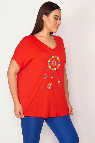 Şans Women's Large Size Red Embroidery Detailed V-Neck Low Sleeve Blouse 65n29513