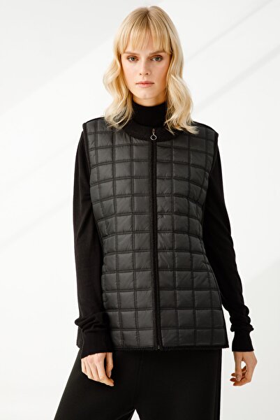 Butik Triko 2122 Black Quilted Crew Neck Knitwear Vest