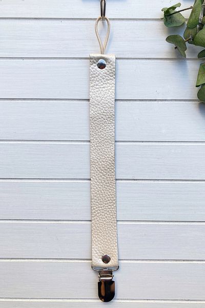 Li Puna Metallic Cream Leather Pacifier Strap - Pacifier Chain with Protected Metal Clip Lpemzk18