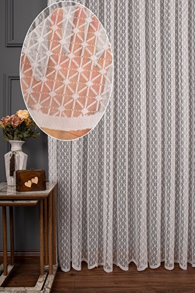 UTKUM EV TEKSTİL ÜRÜNLERİ Karo Desen Örme Tül Perde 1/2,5 Orta Pile 1139