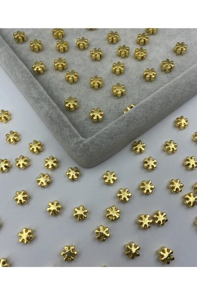 Hedef Bijuteri 3 قطع على شكل ندفة الثلج مطلية بالذهب عيار 18 قيراط، وخرز مجوه...