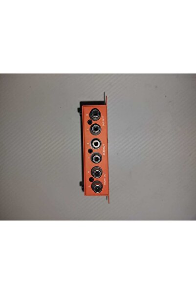 Cadence C-500 3 Amfi Çıkışlı Çevirici