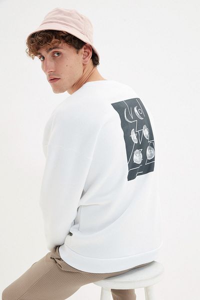Trendyol Collection Space printed Λευκό Oversize Fleece Φούτερ - TMNAW22sw1650