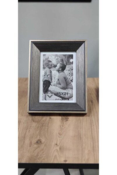 Özcam Ayna Ve Çerçeve Özcam Ayna Çerçeve 15x21 Ahşap Görünümlü Gri Detaylı Re...