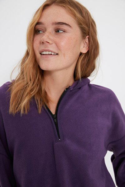 Trendyol Collection Πλεκτό φούτερ με κουκούλα και φερμουάρ από δαμάσκηνο χοντρό φλις TWOAW22SW2063