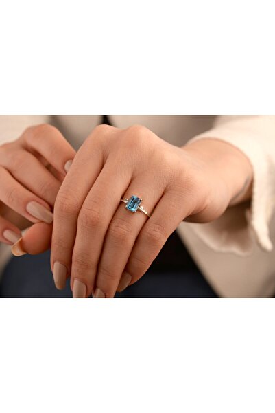 Onseva Kuyumculuk Baget Blue London Topaz Pırlanta Yüzük