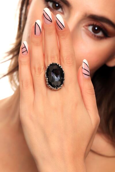 LABALABA Kadın Antik Gümüş Kaplama Antrasit Renk Taş Detaylı Ayarlanabilir Tasarım Yüzük