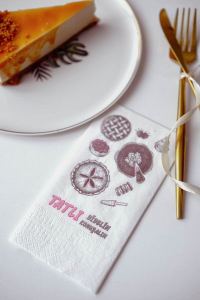 SimeStore Talking Napkin (SWEET FOOD) (CAKE, STRAWBERRY, TART, CAKE)