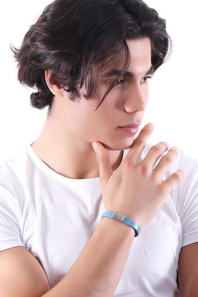 LABALABA Men's Steel Closure Flat Leather Bracelet