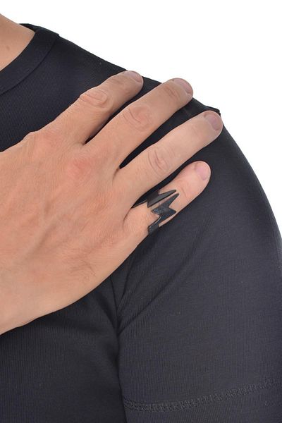 LABALABA Men's Black Oxide Plated Lightning Ring
