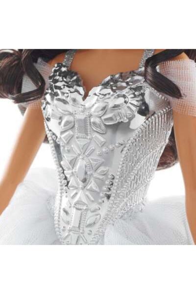 Barbie 2021 Mutlu Yıllar Bebeği Dalgalı Siyah Saçlı, 30 cm gümüş Rengi Elbiseli Gxl20