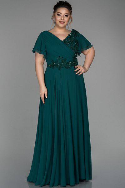 Abiyefon Plus Size Emerald Green Jewel Detailed Chiffon Evening Dress - V-Neck, Short Sleeve Abu1562