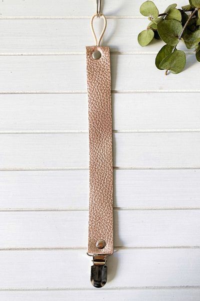 Li Puna Rose Gold Leather Pacifier Strap - Pacifier Chain with Protected Metal Clip Lpemzk24