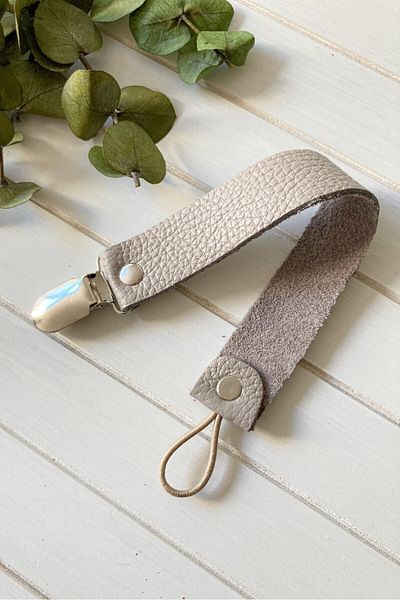 Li Puna Light Gray Leather Pacifier Strap - Pacifier Chain with Protected Metal Clip Lpemzk27