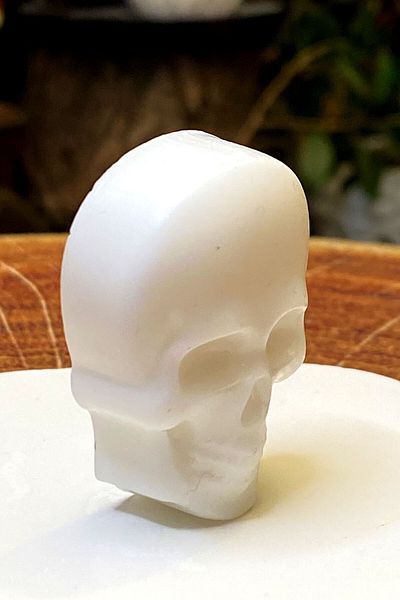FANTASTİK SANAT ATÖLYESİ Decorative Gift White Color Skull Skeleton Model Decorative 3 Pieces Bath Soap - Acacia Scented