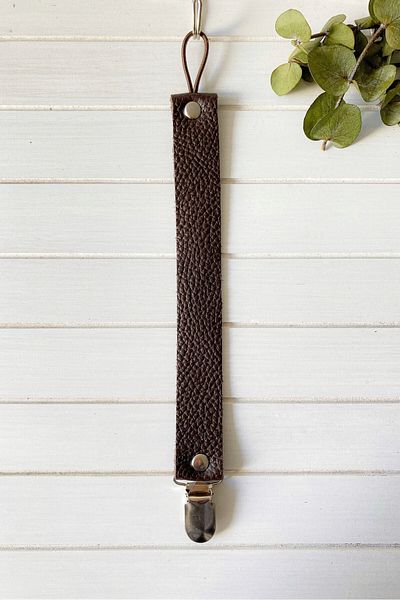 Li Puna Brown Leather Pacifier Strap - Pacifier Chain with Protected Metal Clip Lpemzk25