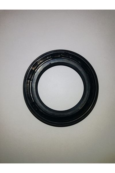 SKT Transit 2.5 Transmission Tail Seal