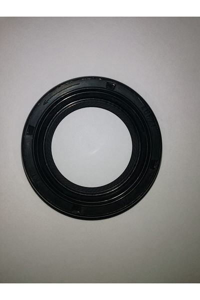 SKT Transit 2.5 Transmission Tail Seal