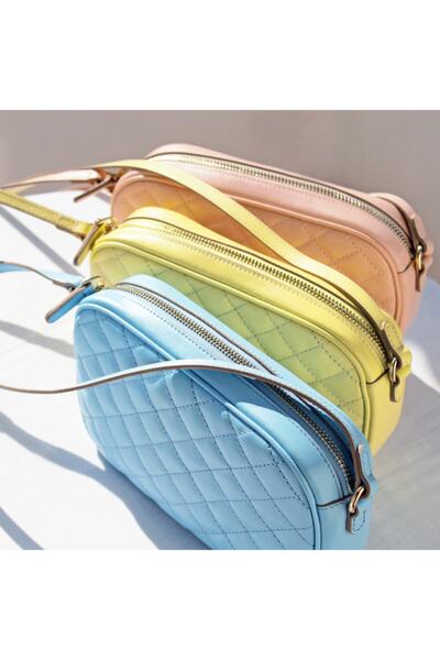 Leather Paper Açık Mavi Kapitone Desenli Askılı Deri Çanta