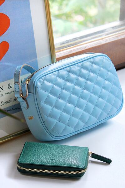 Leather Paper Açık Mavi Kapitone Desenli Askılı Deri Çanta