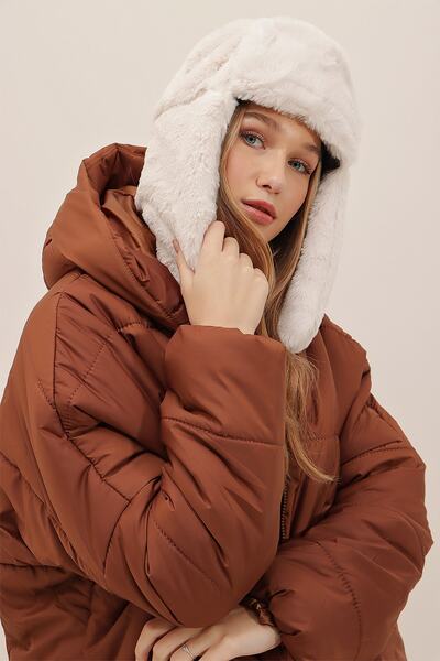 Trend Alaçatı Stili قبعة نسائية من القطيفة من إكرو مع سماعات الرأس ALC-A2427