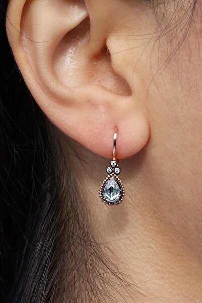 Batuhan Kuyumculuk 14 Ayar Elmas Küpe