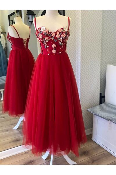 Lenta Moda Renkli Çiçek Detaylı Midi Boy Kırmızı Abiye Ve Balo Elbisesi