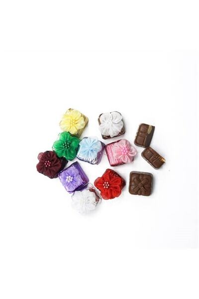 Nin Chocolate Beyaz Yaldız Sargılı Beyaz Gül Fındıklı Çikolata