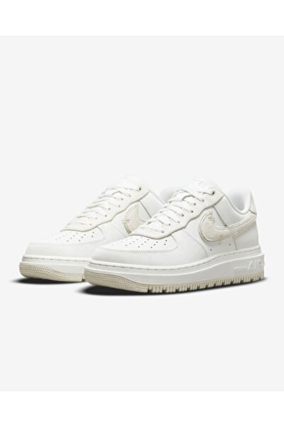 Nike Air Force 1 Luxe Beyaz Renk Erkek Sneaker Ayakkabısı