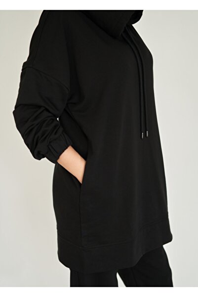 Nikki Couture Siyah Uzun Kapüşonlu Svetşört