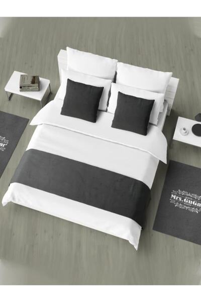 Mrs.Gugar Black Single Bed Runner - 43x43 cm Throw Pillow Cover
