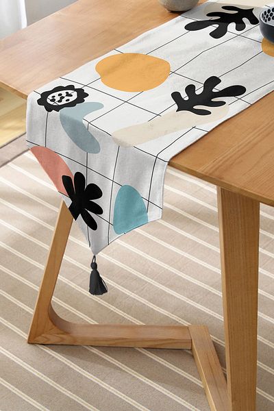 Realhomes Alergăre triunghiular de chenille cu ciucuri cu design special, cu motiv de frunze de desen Onedraw pe fundal colorat