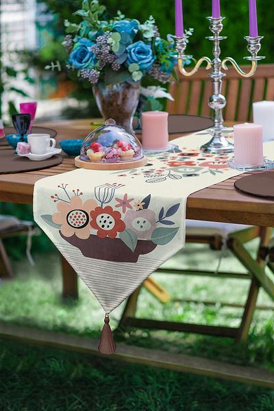 Realhomes Floral Pattern Ειδικού Σχεδιασμού Φουντωτό Τρίγωνο Runner σενίλ με έγχρωμο σκηνικό Onedraw Σχέδιο