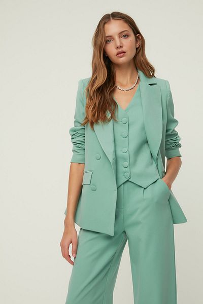Trendyol Collection Mintfarbene, zweireihige Blazerjacke mit gewebtem Futter und Knopfleiste TWOSS21CE0137
