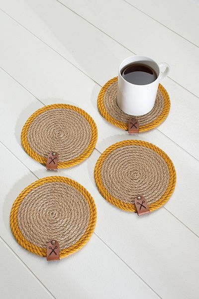 Homever 4 Pieces 13cm Mustard Striped Jute Straw Knitted Coaster Presentation Set