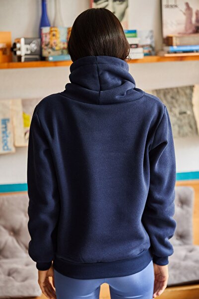 Olalook Kadın Lacivert Uzun Boğazlı Yumuşak Dokulu Kalın Sweatshirt SWT-19000189
