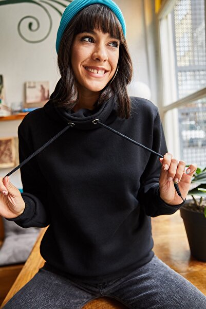 Olalook Kadın Siyah Uzun Boğazlı Yumuşak Dokulu Kalın Sweatshirt SWT-19000189