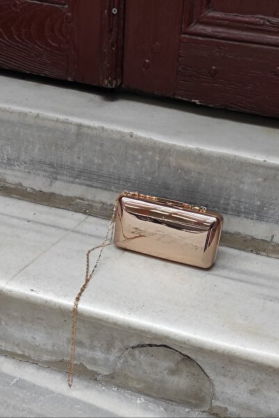 LA CALZATURE Rose Parlak Rugan Abiye Portföy Kutu Kadın Çanta