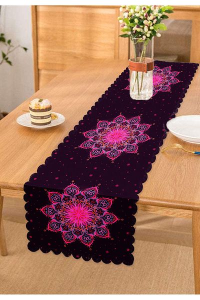Realhomes Alergăr decorativ cu model mandala neon roz pe fundal negru