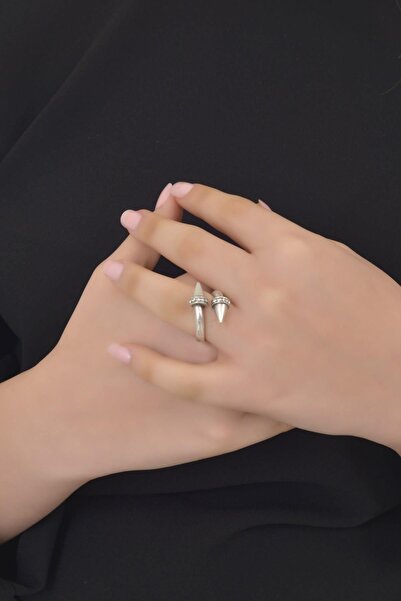 LABALABA KADIN ANTİK GÜMÜŞ KAPLAMA ZİRKON TAŞLI ÇİVİ YÜZÜK