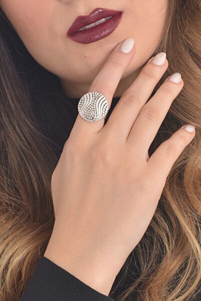 LABALABA KADIN ANTİK GÜMÜŞ KAPLAMA LALE MOTİFLİ YÜZÜK