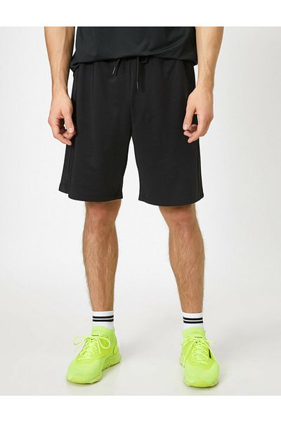 Koton Kurze Sporthose - Schwarz - Mittlerer Bund