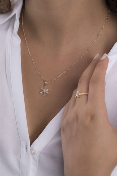 Sortie Aksesuar Kadın Altın Rengi Yıldız Çiçek Figürlü Zirkon Taşlı Kolye 085