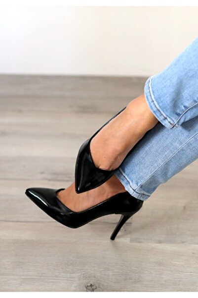 Ayakkabı Podyumum "stiletto" Siyah Rugan - Orta Boy Ince Topuk, V Ağız Parmak...