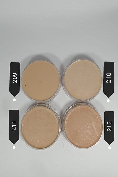 MAKEUP COVER Dermacol Büşra Csmtc كريم أساس لتغطية المكياج 209