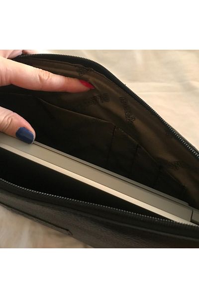 Pinkylola حقيبة كمبيوتر محمول من الجلد الطبيعي بطبعة تمساح بني من Ke Model، إصدار محدود