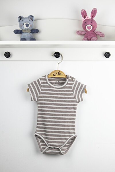 Newborn Fashion Club بدلة بأكمام قصيرة