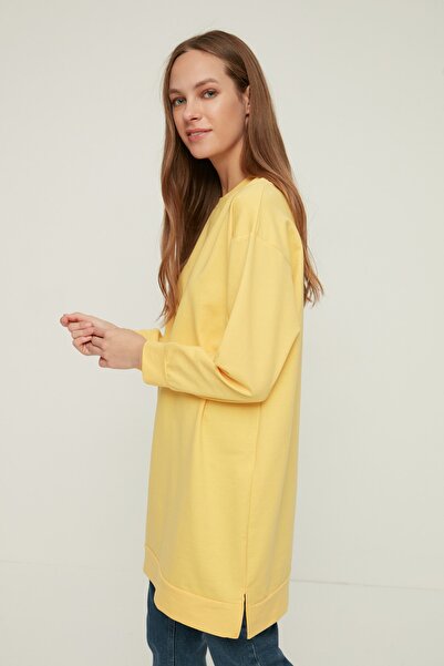 Trendyol Modest Sweatshirt - Gelb - Relaxed Fit